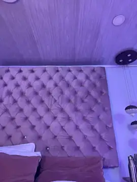 Danika__x - SPREAD ASS WITH TWO HANDS 🍑