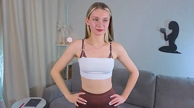 NaFravel - Teasing with bra straps♥