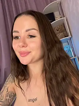 Alina_Vibe_Me - Shirt in cup and drink it