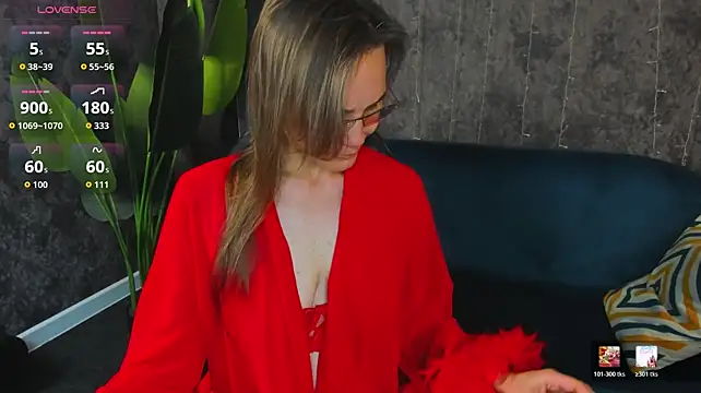 Lillian_White - dancing with a bare back