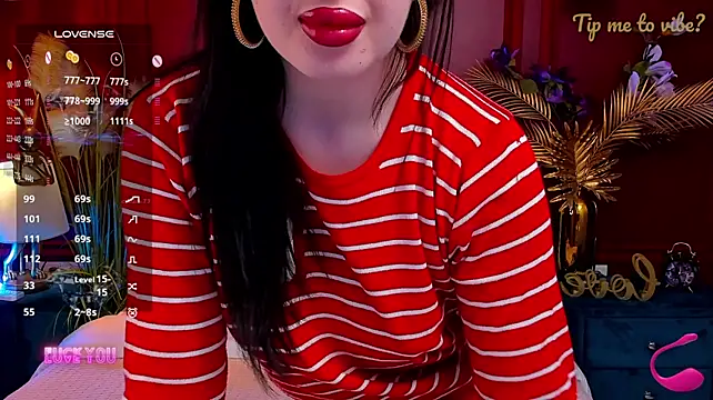 Mayzzie - fingering pussy