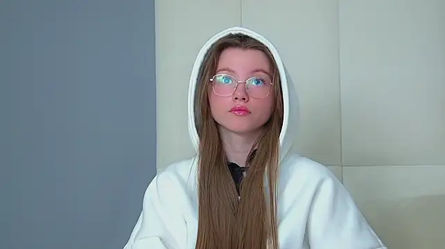 KeiraAsti - active dance in a miniskirt