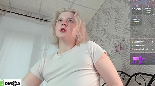 Nicole_amour_ - hey, why are you so serious?