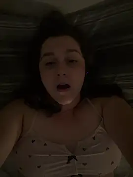 Yourprettygirll - strip me naked
