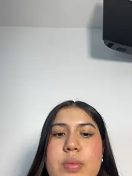 Zoe_lu - Play with your wet pussy💦
