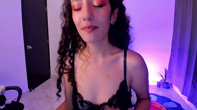 Lucia_Fuster - Ride dildo 5 min