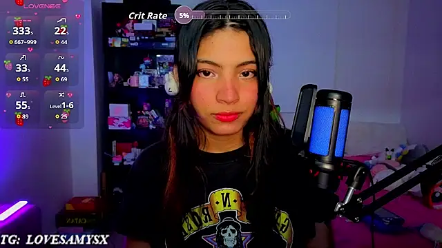 Lovelyamyy - CUM SHOW IN PANTIES + FEETS + DOMI👾