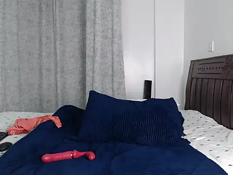 Honeyluna_ - strapon fuck till squirt