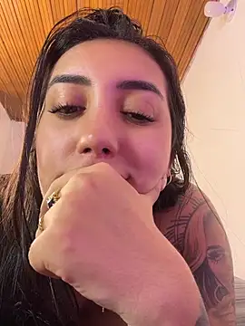 Hannahoff - Bounce big boobs with oil 💦