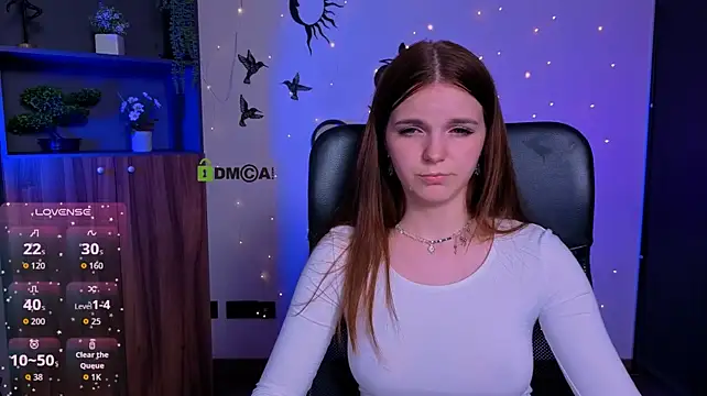 Mikameovv - flash boobs