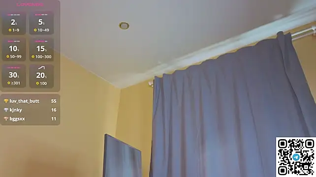 Sinti_Phillips - tease with juicy ass