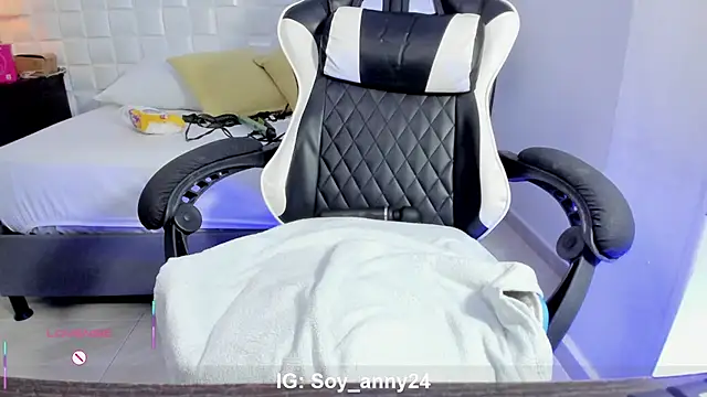 Anny_rouse24 - FINGERS PUSSY+2MIN CONTROL