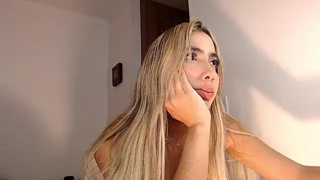 Marian_se - dance naked