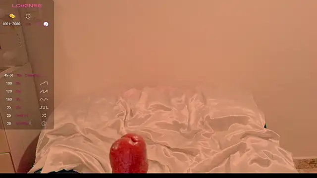 Dalila_sexxx - Naked with body cream