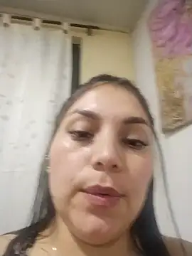 BlueeDiamond - 🍒Squeeze tits🍒