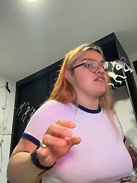Sophia_Weest99 - Guck pussy in the shower 🔥