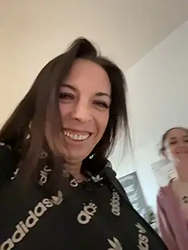 Almmaxxxx - Suck boobs each other@domi@lush😈