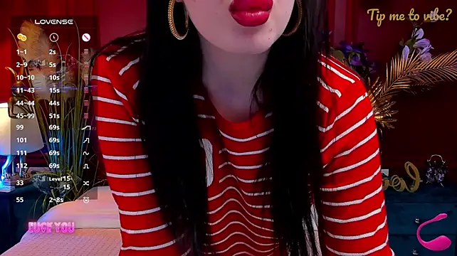 Mayzzie - fingering pussy