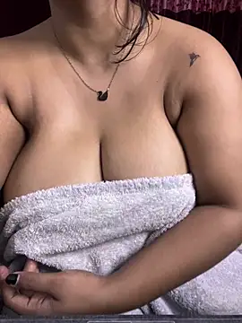 DarlingRuby - 10 Seconds Bra Drop:movingboobs: