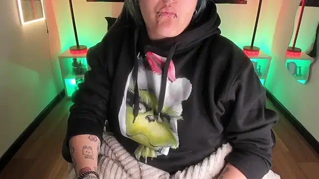 Lucky-leah - SHOW MY BOOBS