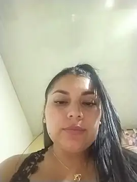 BlueeDiamond - 🍒Squeeze tits🍒