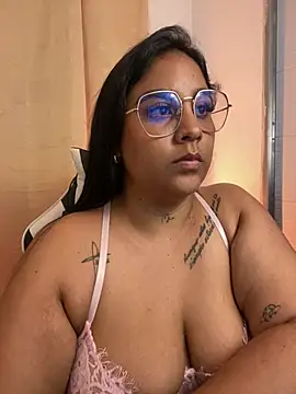 Liith - Suck on my sweet tits