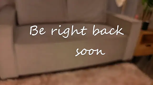 Sofi_Conner - paint my bum in red colors