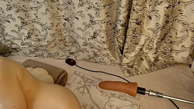 BlazzingASS - Stretch my holes out 😈