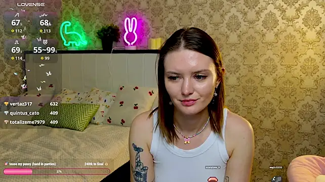 Ursula_Andres - tease my pussy (hand in panties)