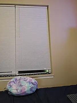 AmethystFoxx - Orgasm - last tip picks hole