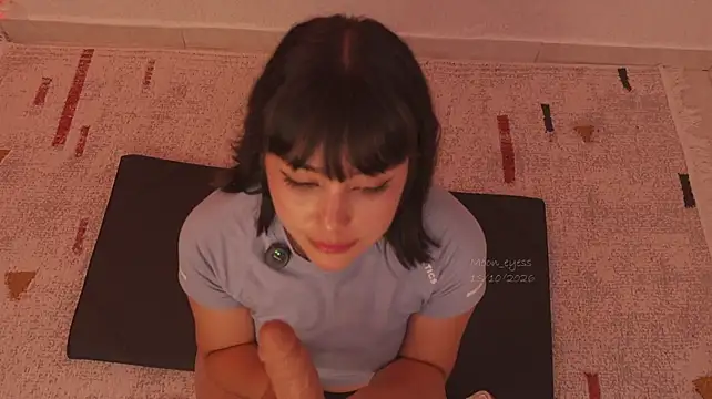 Moon_eyes - Legs spread x8
