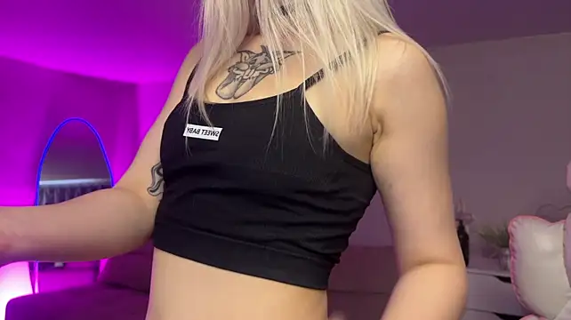 Sofia_Kenwood - naked show