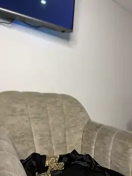 ScarlettRooseX - play with nipples😘