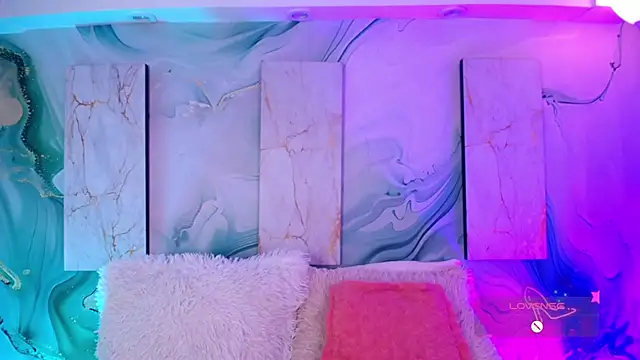 MylaDreams - Show Boobs