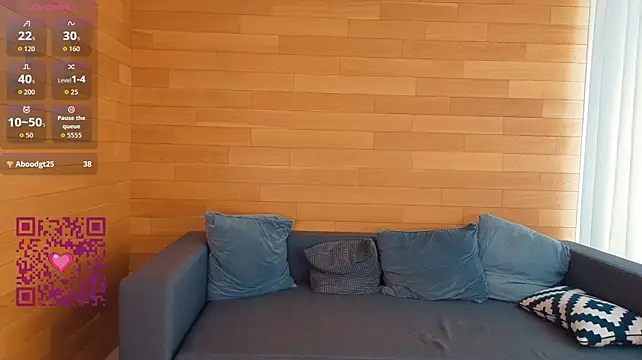 AntonelaAmeli - dance butt close to cam
