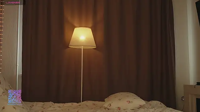 Temperaturka - take off panties