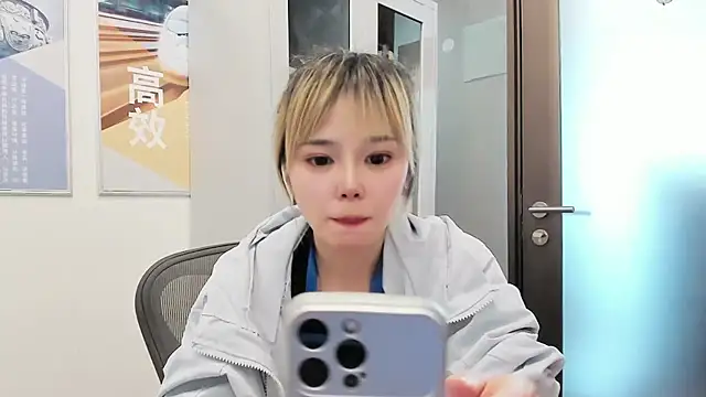 KKMM168 - 今天电话比较多，完成目标上裸打电话