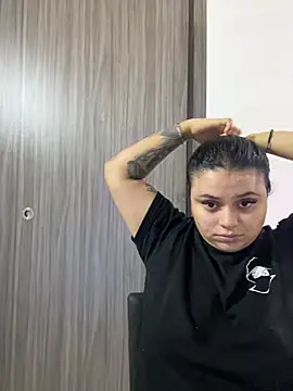 Alissonfernandez_ - Nana rubs her pussy shh😈😈