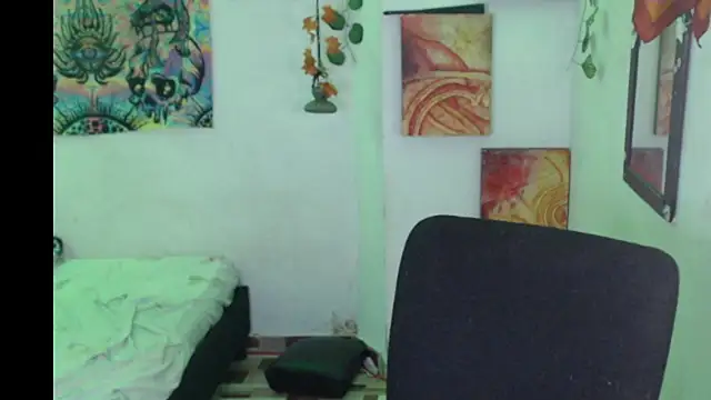Bastethott - squirt or cum?
