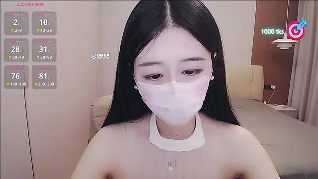 CN-xiaofei - 换上比基尼+按摩乳房