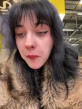 Only_April - Prolonged licking of toes AND SQUIRT