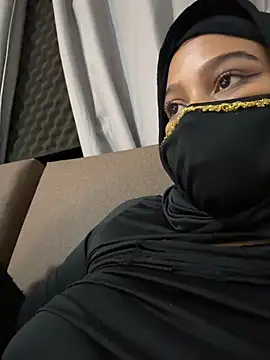 Aylin_arabic - Feet tease + touch