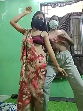 Queen_queen - Boob show