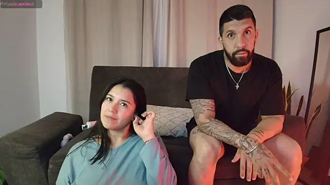Alyssa_and_DAngelo - Off JEANS