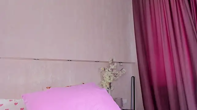 Erika_Carpenter - naked tits