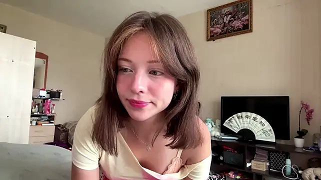 SusanaHallet - tease u with my sexy bra