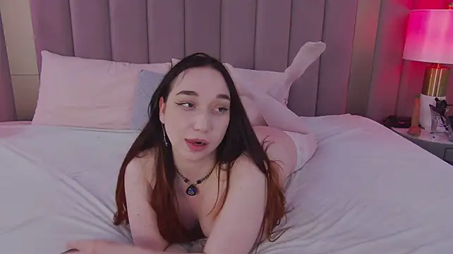TaylorBaker - ride on the pillow like it's a dick😈