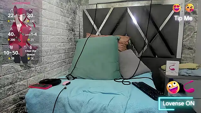 YanetRose - Two fingers up the ass