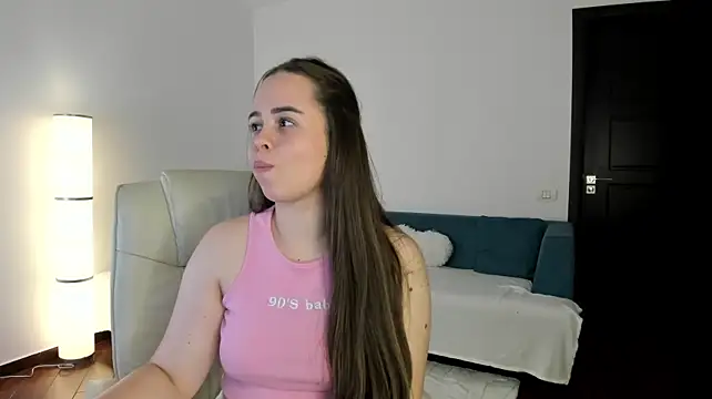 Sashavanee - fingering pussy