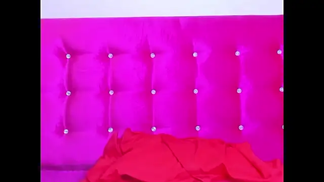 Celena-squirt - show dildo